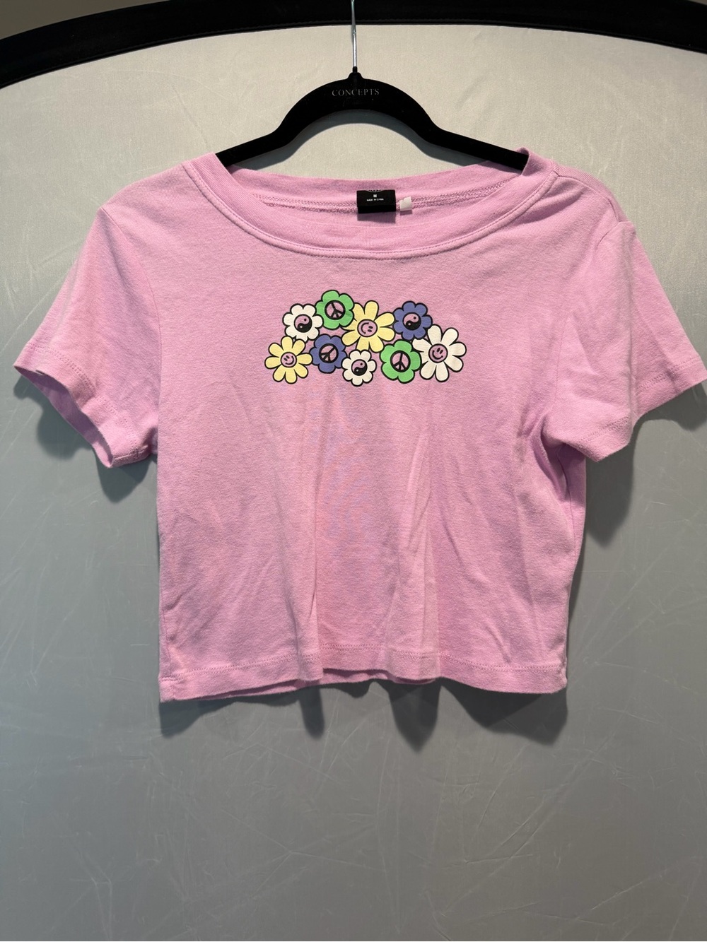 PacSun Pink Floral Peace Sign Crop Tee Size Medium